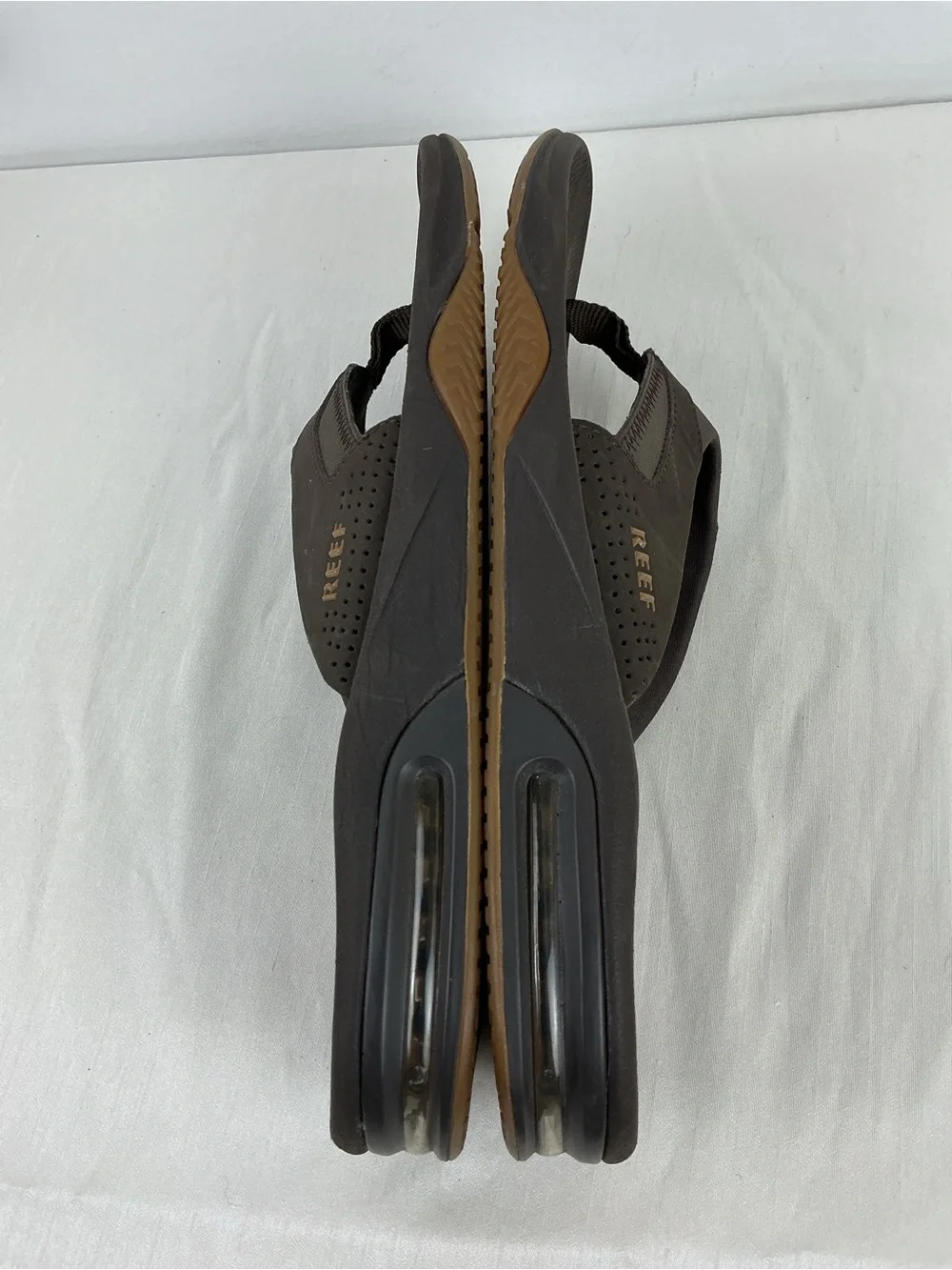 REEF men's fanning flip-flops